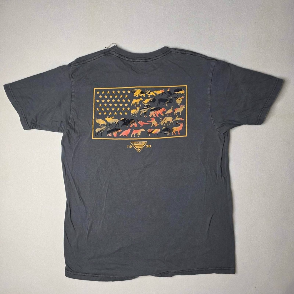 Columbia PHG T-Shirt Men's Size M Medium Gray Wildlife American Flag Graphic